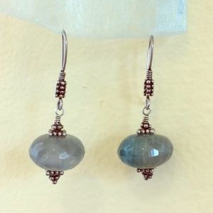 Stone earings